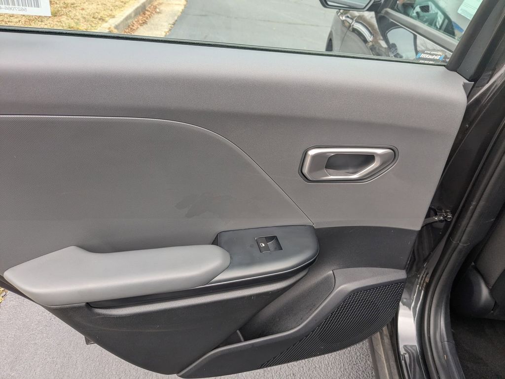 Thumbnail: 2025 Kia K4 - 27