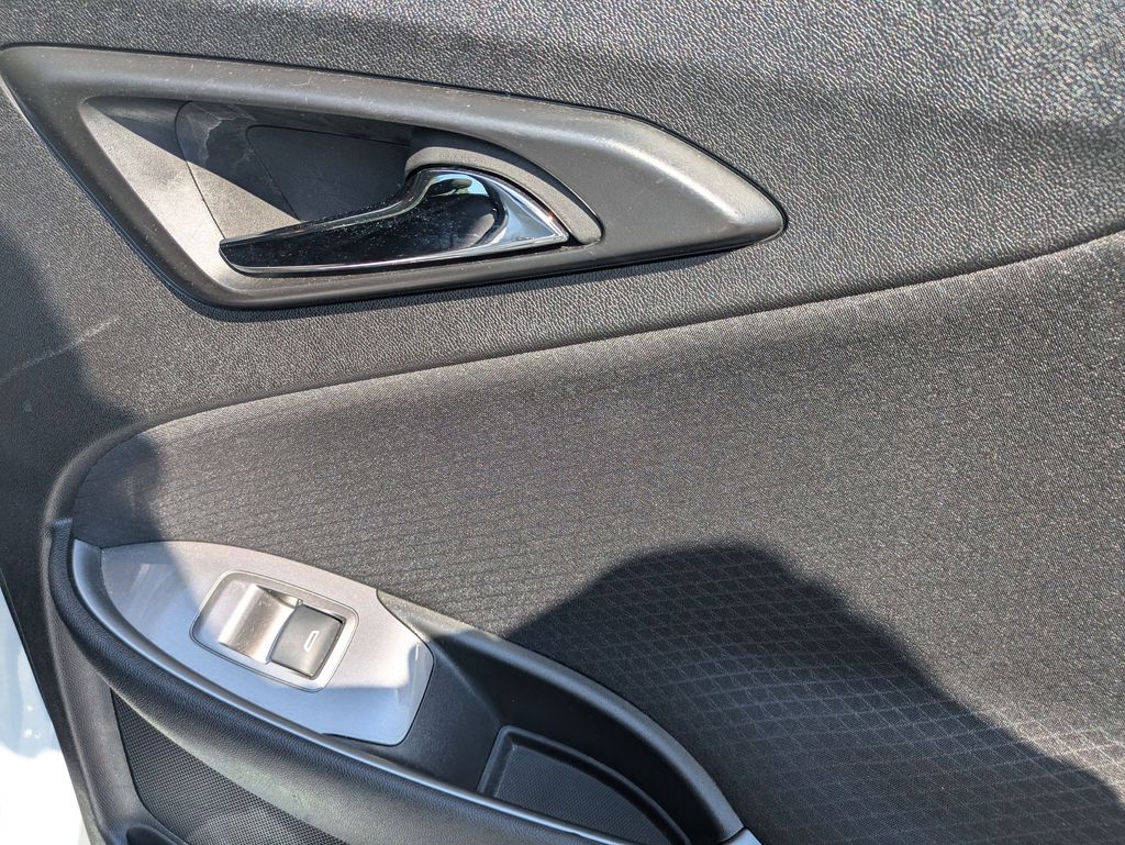 Thumbnail: 2024 Chevrolet Malibu - 29