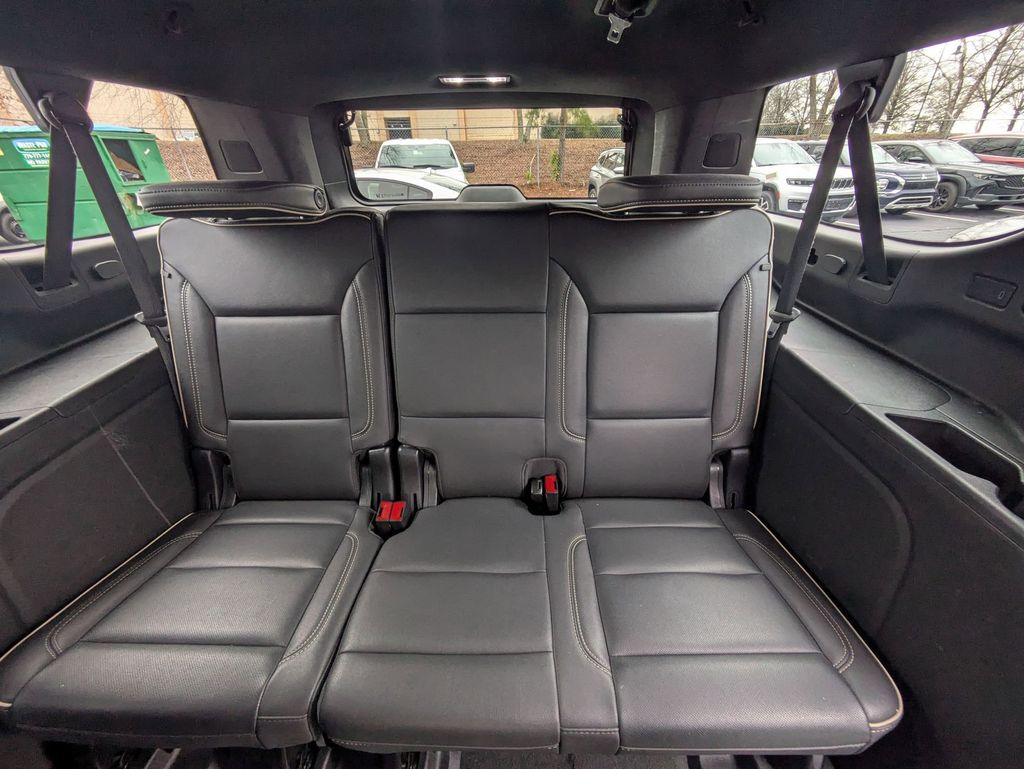 Thumbnail: 2023 Chevrolet Suburban - 27