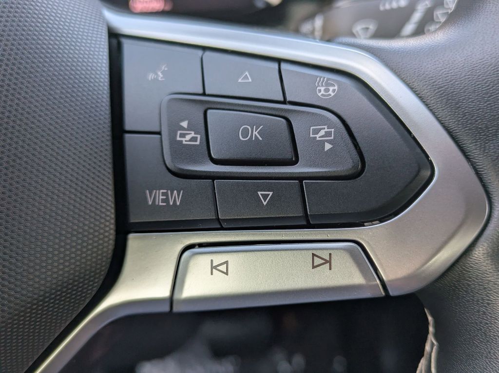 Thumbnail: 2025 Volkswagen Atlas - 18