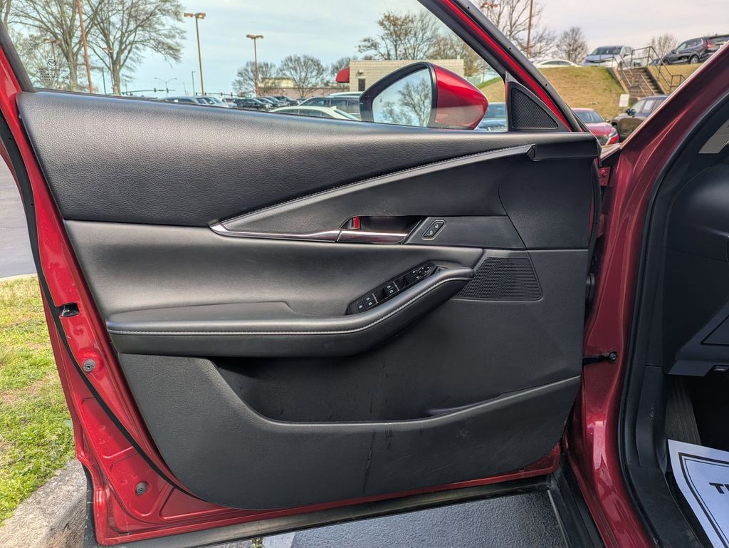 Thumbnail: 2025 Mazda CX-30 - 11