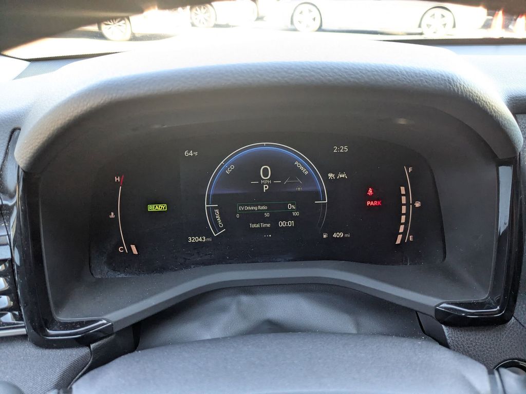 Thumbnail: 2025 Toyota Camry - 13