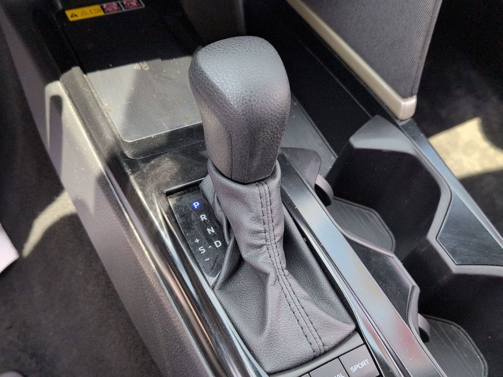 Thumbnail: 2025 Toyota Camry - 19