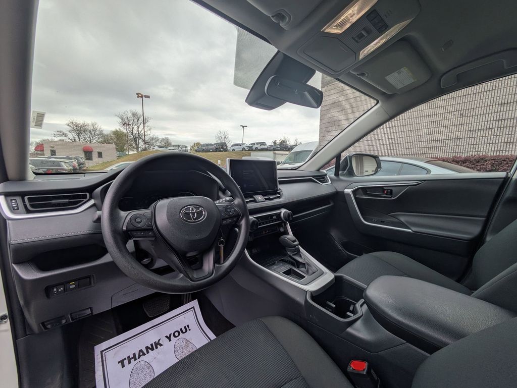 Thumbnail: 2025 Toyota RAV4 - 14