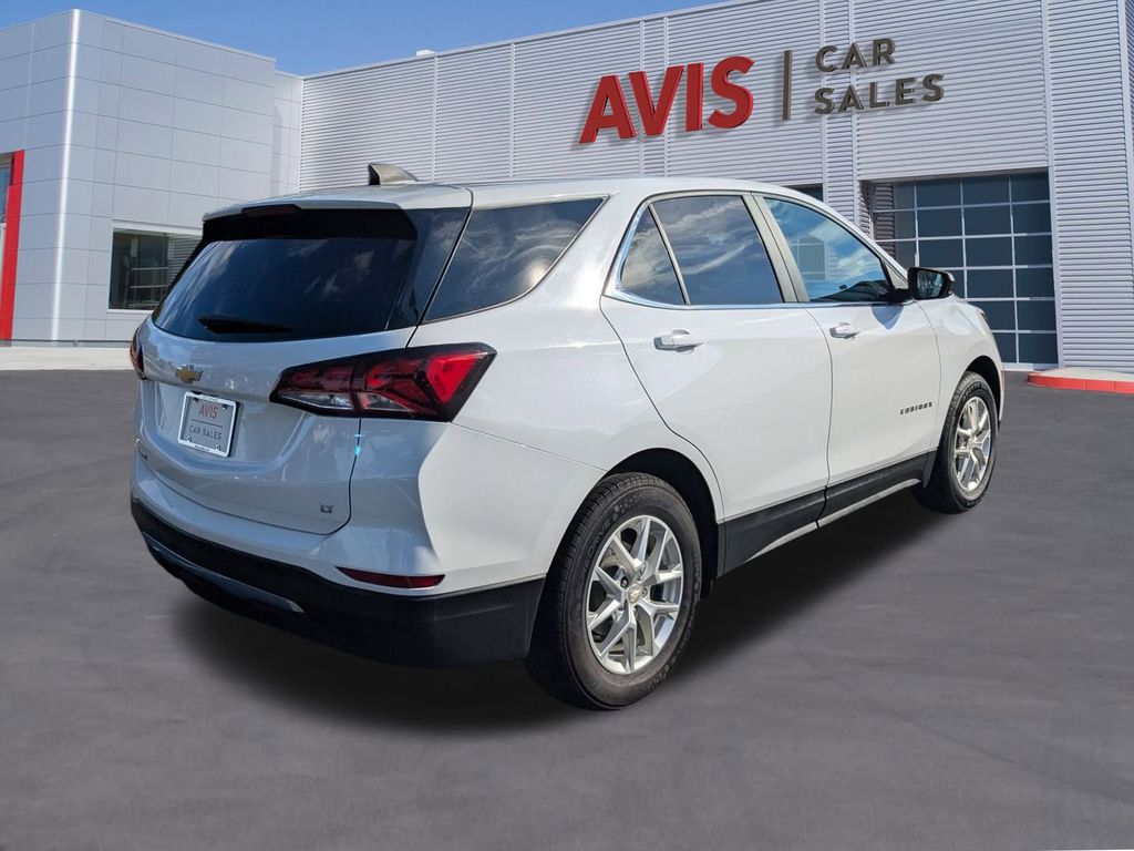 Thumbnail: 2023 Chevrolet Equinox - 6
