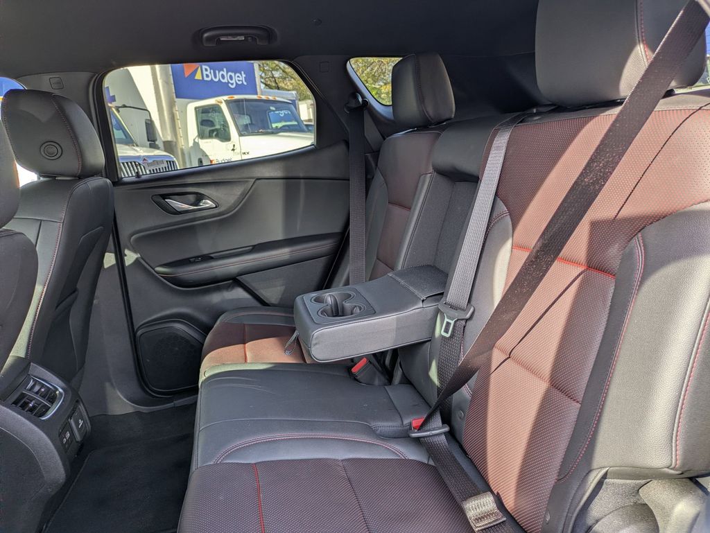 Thumbnail: 2025 Chevrolet Blazer - 28