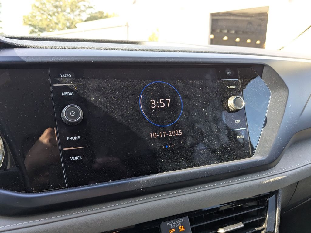 Thumbnail: 2024 Volkswagen Taos - 16