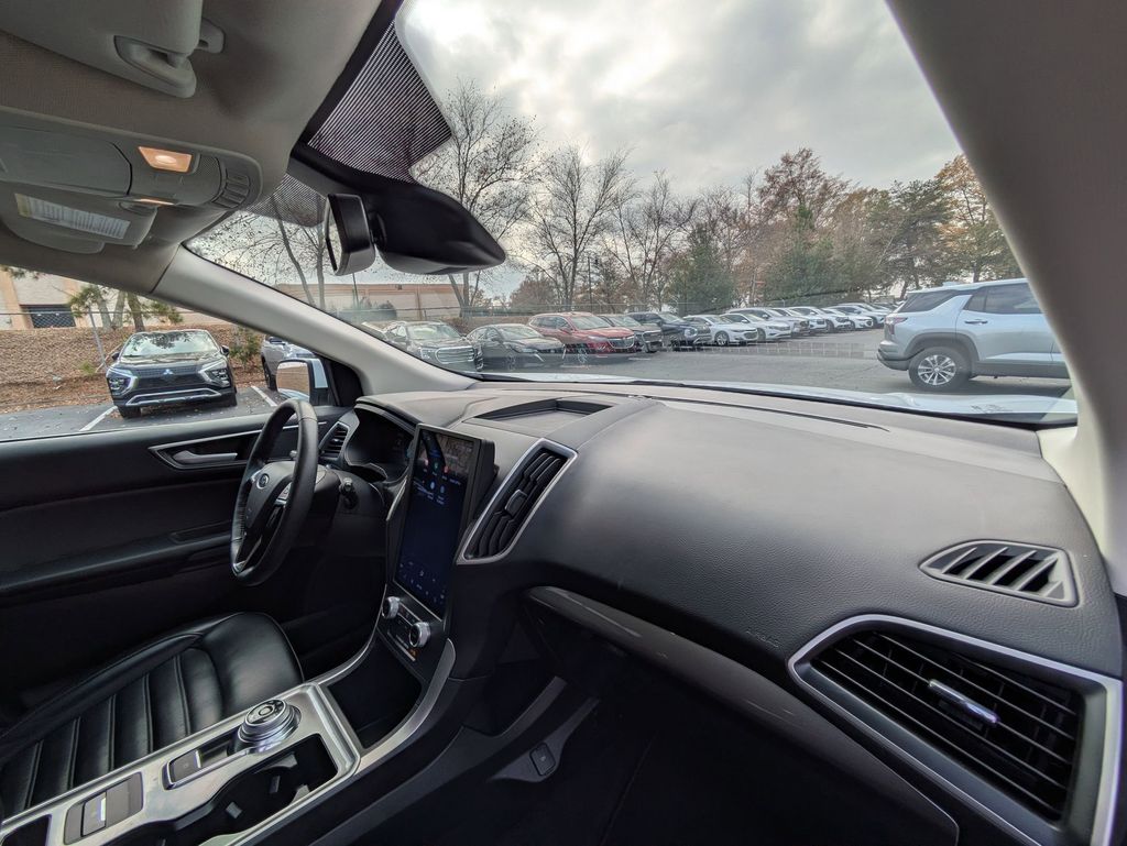 Thumbnail: 2024 Ford Edge - 25