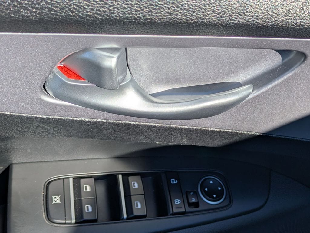 Thumbnail: 2024 Kia Forte - 13