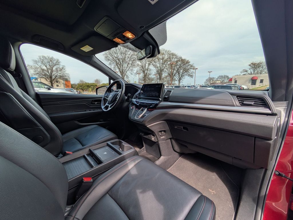 Thumbnail: 2025 Honda Odyssey - 31