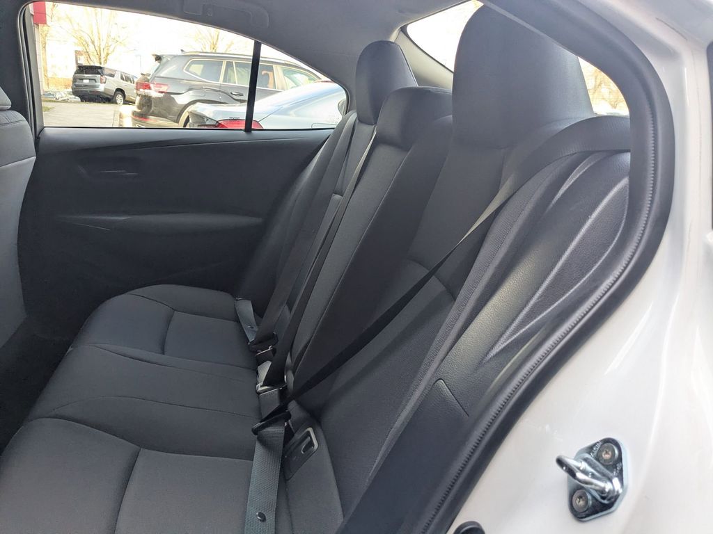 Thumbnail: 2025 Toyota Corolla - 24