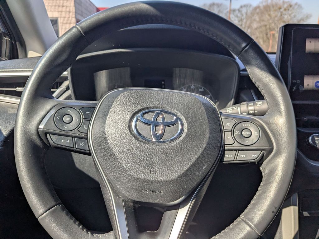 Thumbnail: 2024 Toyota Corolla Cross - 14