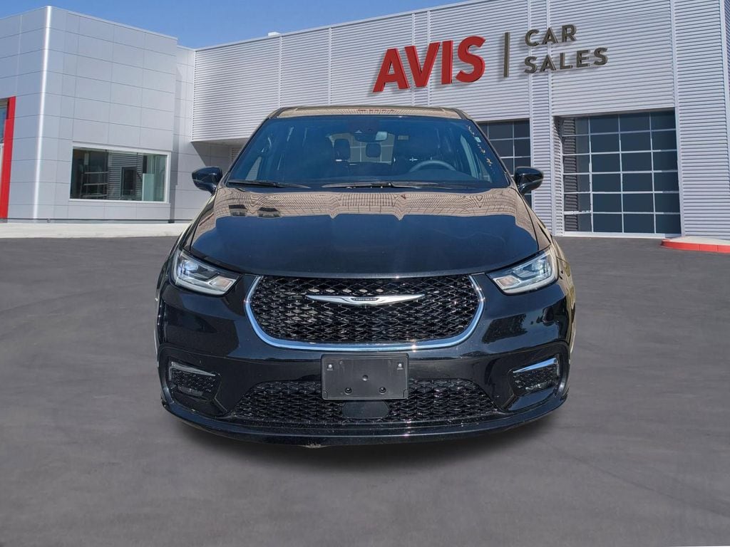 Thumbnail: 2025 Chrysler Pacifica - 2