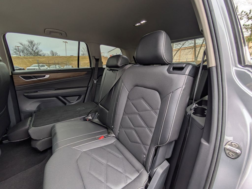 Thumbnail: 2025 Volkswagen Atlas - 24