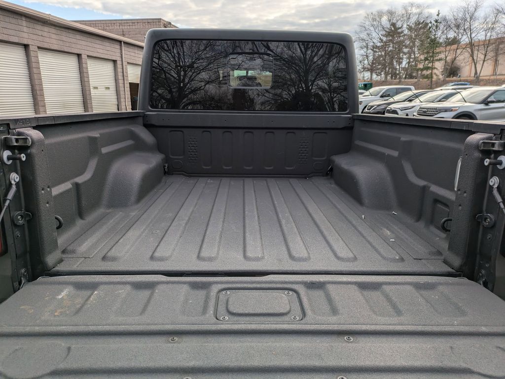 Thumbnail: 2023 Jeep Gladiator - 26