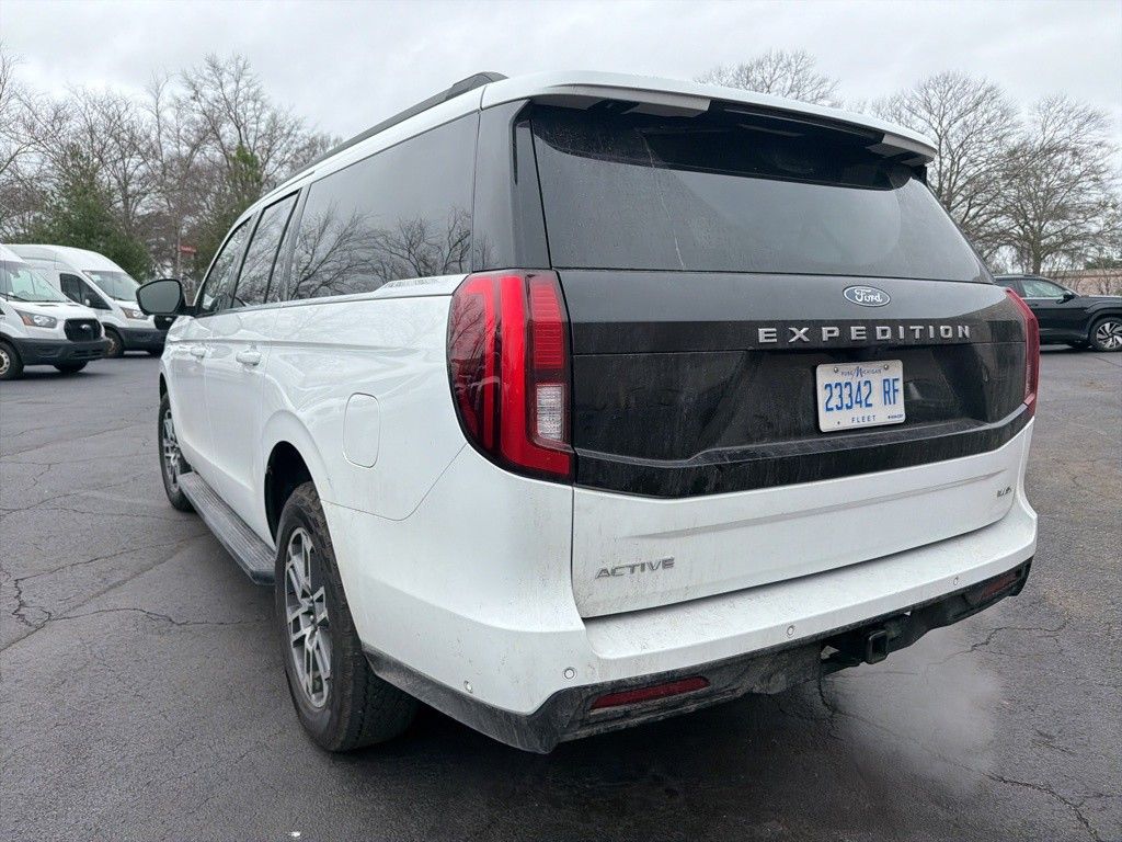 Thumbnail: 2025 Ford Expedition MAX - 10