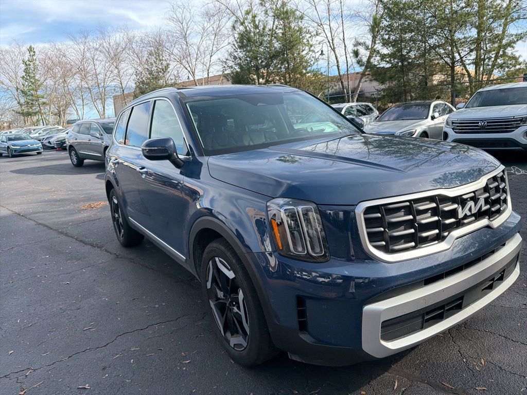 Thumbnail: 2025 Kia Telluride - 3