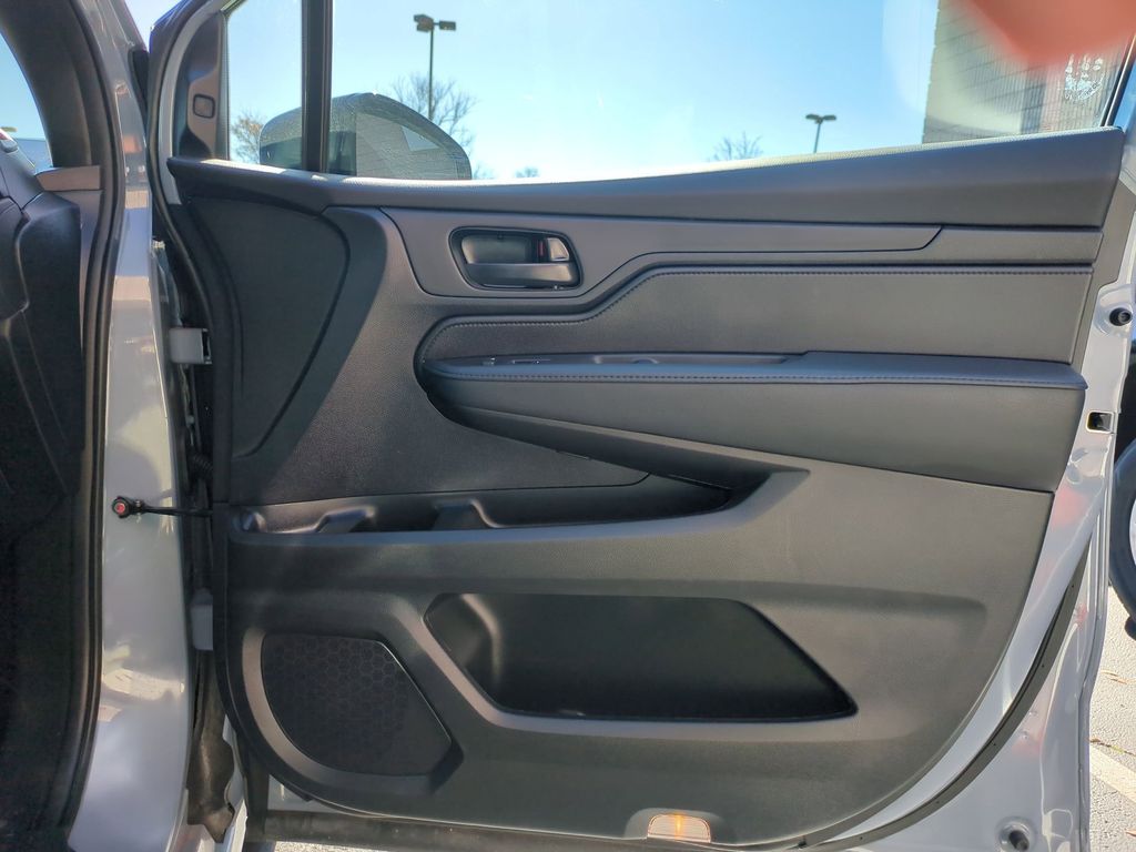 Thumbnail: 2025 Honda Odyssey - 33