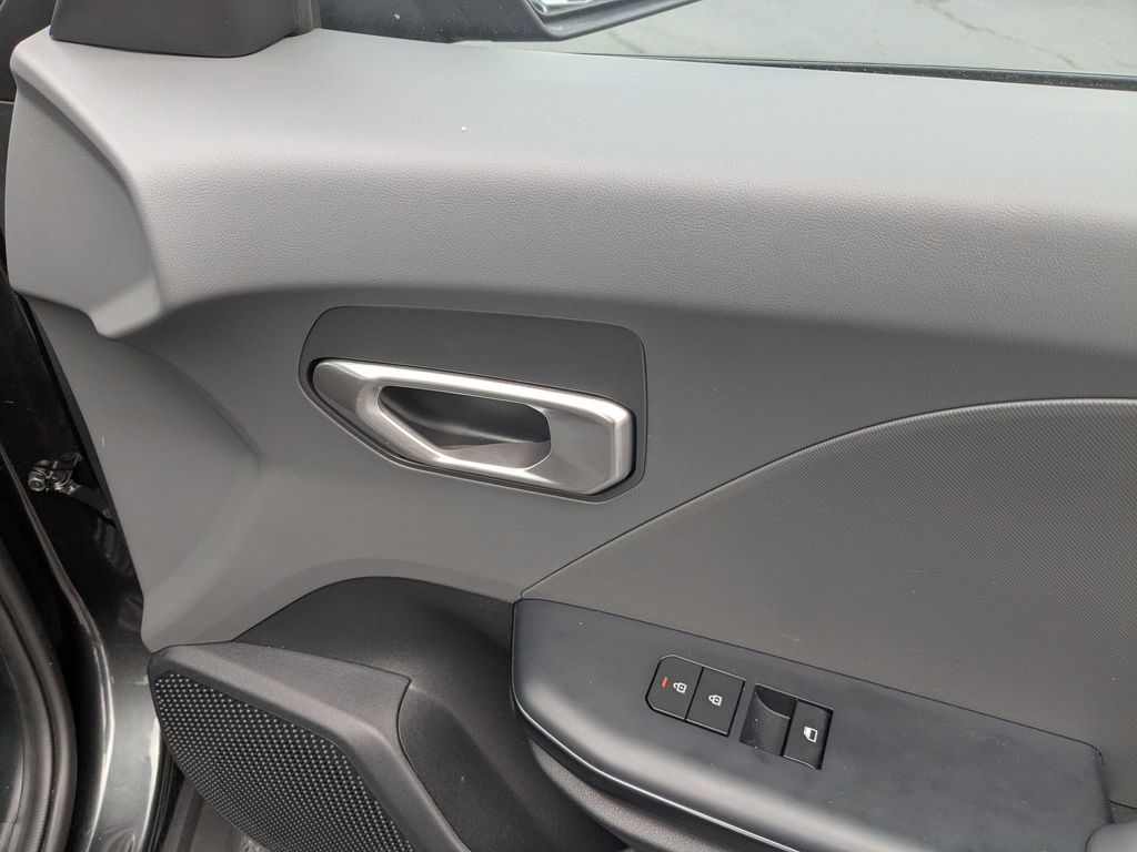 Thumbnail: 2025 Kia K4 - 34