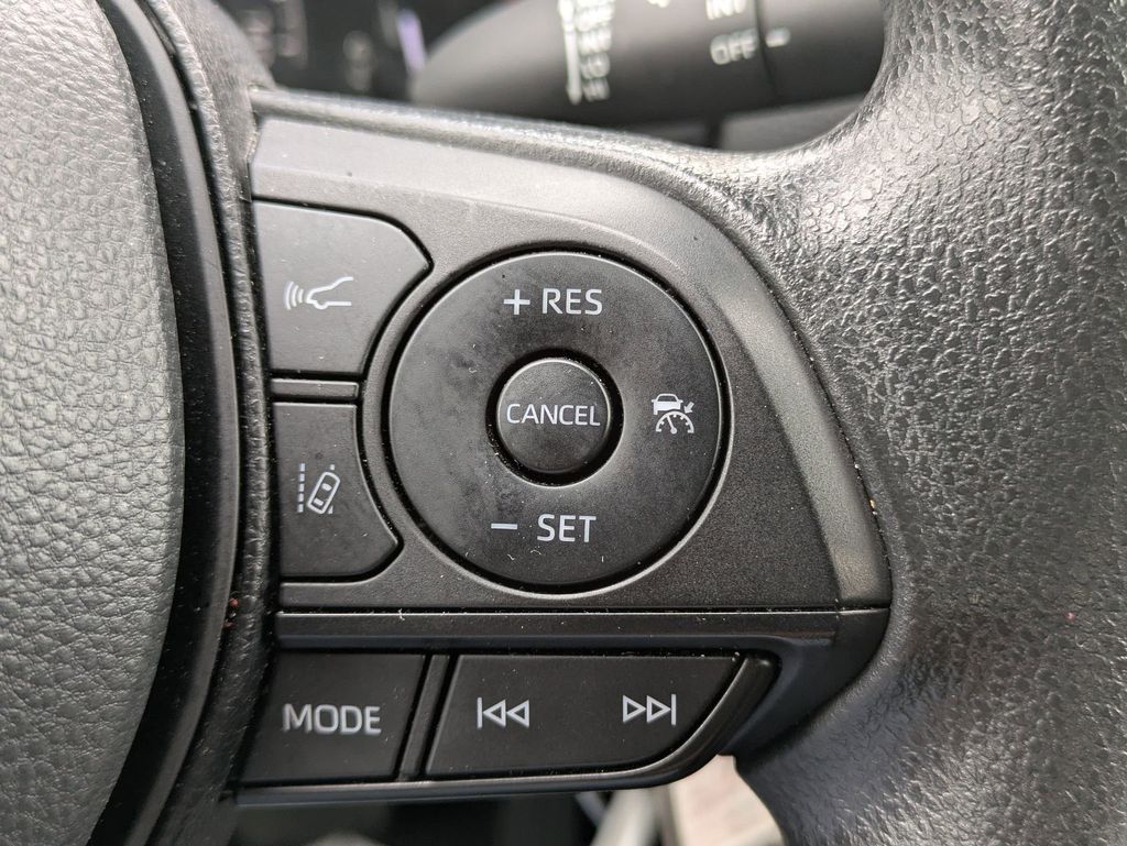 Thumbnail: 2024 Toyota RAV4 - 18