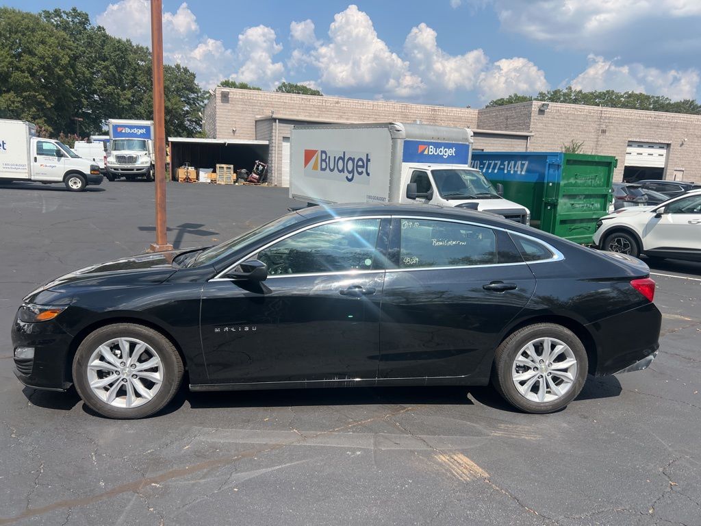 Thumbnail: 2024 Chevrolet Malibu - 4