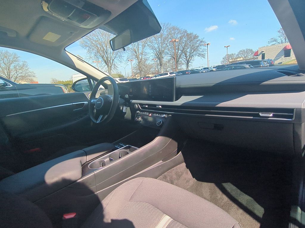 Thumbnail: 2025 Hyundai Sonata - 31