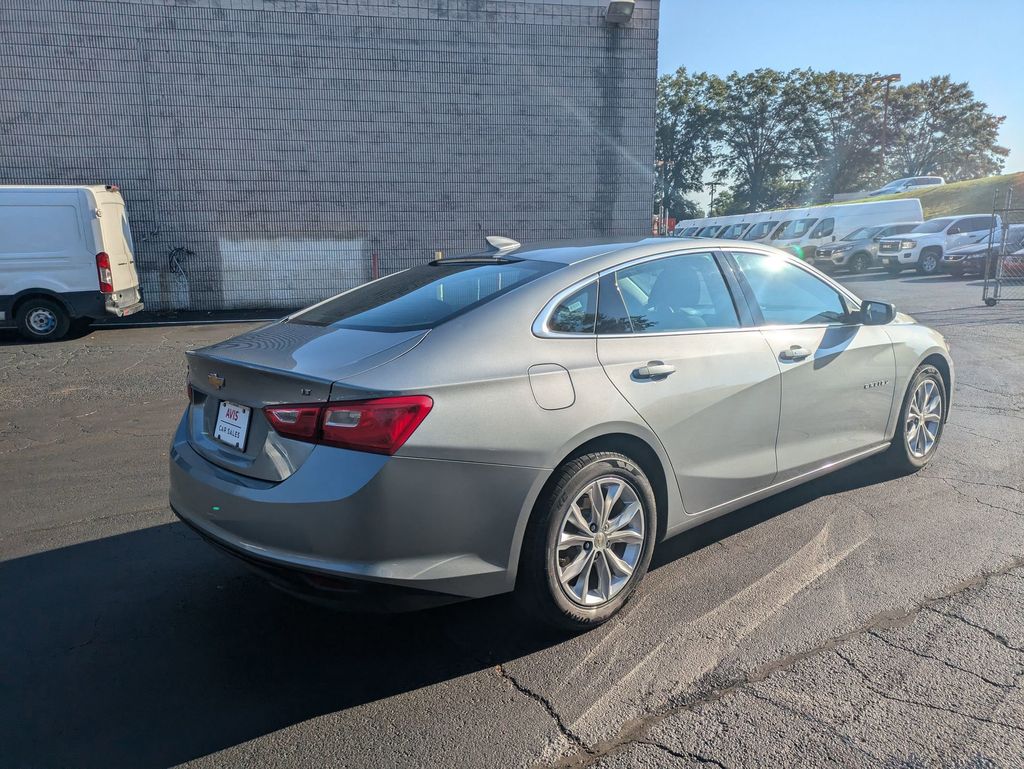 Thumbnail: 2023 Chevrolet Malibu - 6