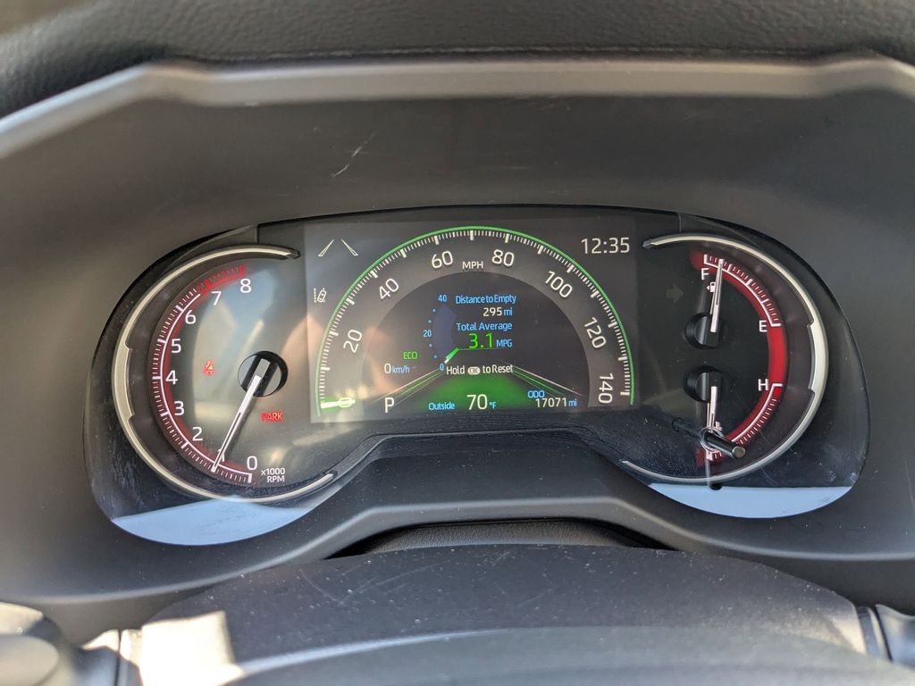 Thumbnail: 2025 Toyota RAV4 - 15