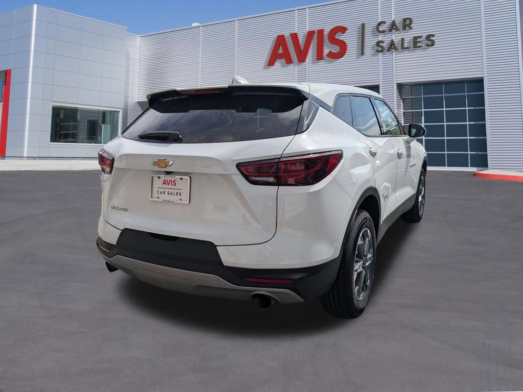 Thumbnail: 2025 Chevrolet Blazer - 6