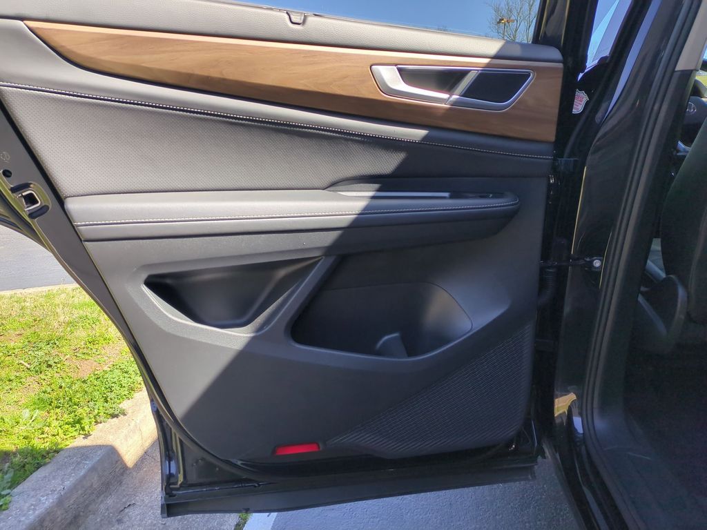 Thumbnail: 2025 Volkswagen Atlas - 26