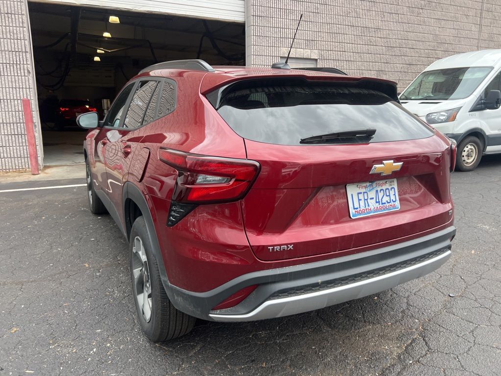 Thumbnail: 2025 Chevrolet Trax - 13