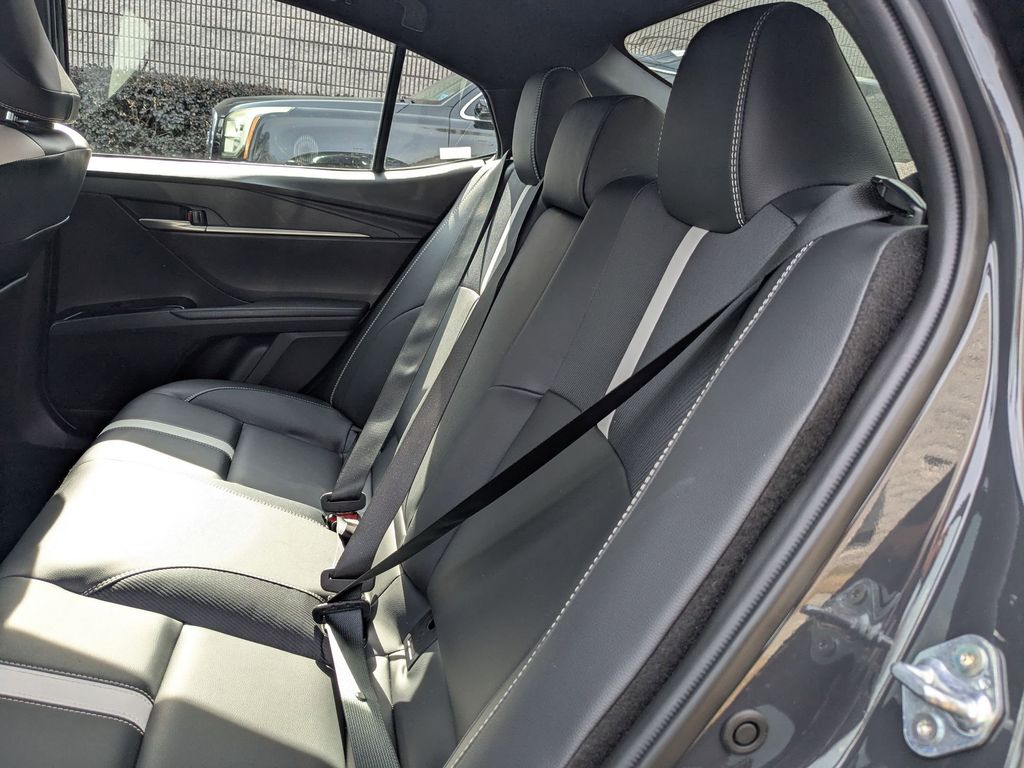 Thumbnail: 2025 Toyota Camry - 25