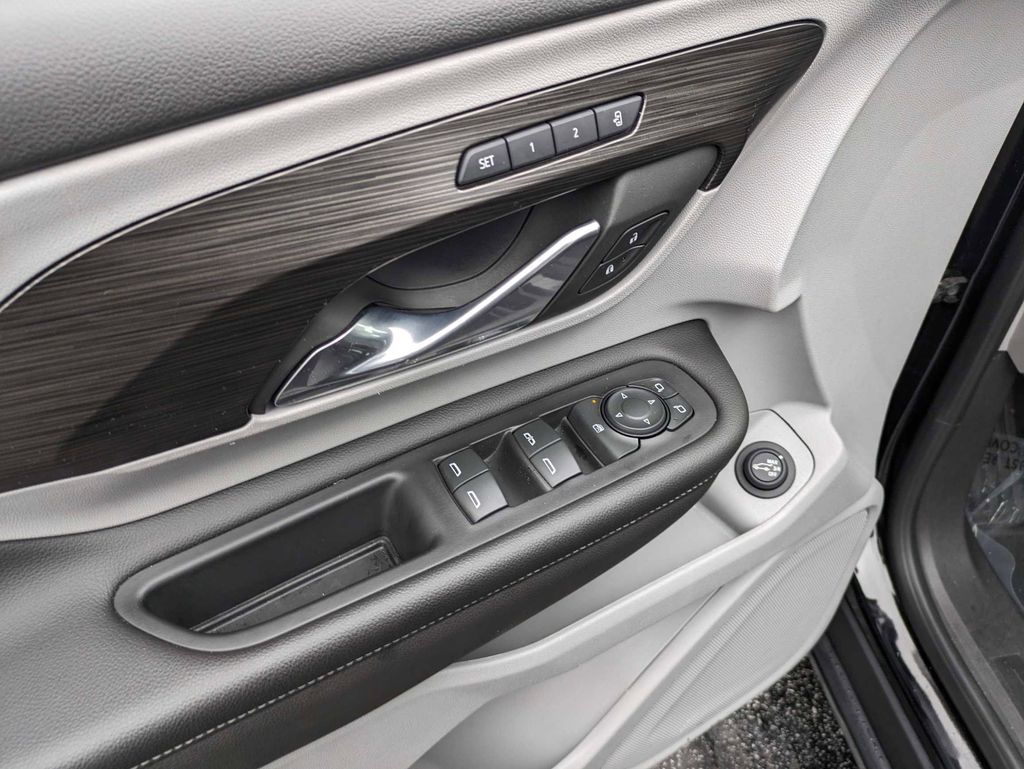 Thumbnail: 2023 GMC Terrain - 10