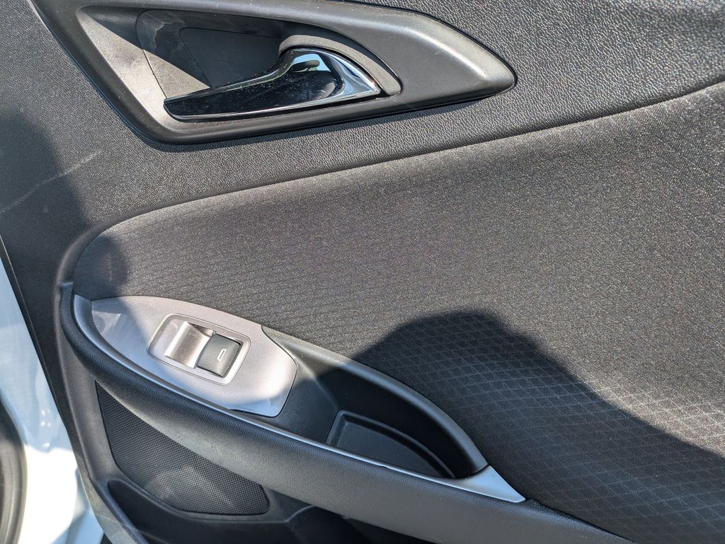 Thumbnail: 2024 Chevrolet Malibu - 28