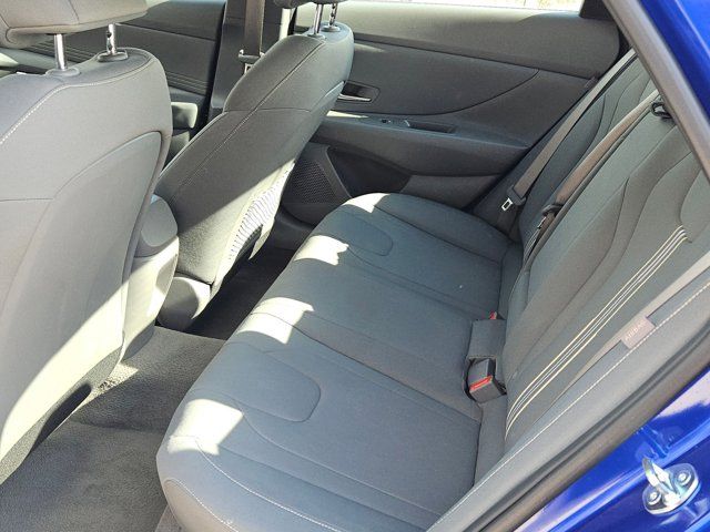 Thumbnail: 2025 Hyundai Elantra - 28