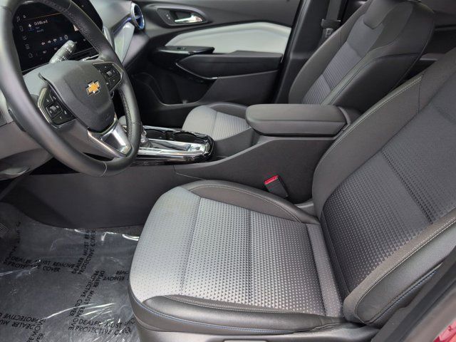 Thumbnail: 2025 Chevrolet Trax - 24