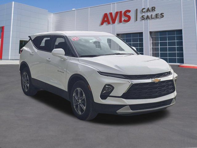 Thumbnail: 2025 Chevrolet Blazer - 3