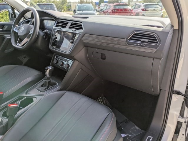 Thumbnail: 2024 Volkswagen Tiguan - 25