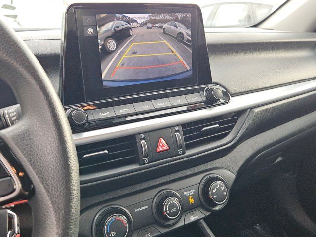 Thumbnail: 2024 Kia Forte - 17