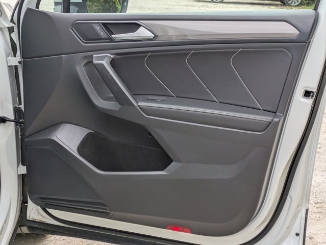 Thumbnail: 2024 Volkswagen Tiguan - 27