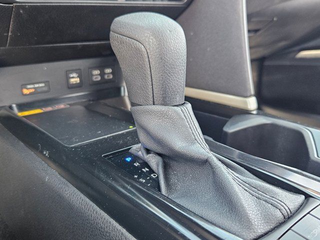 Thumbnail: 2025 Toyota Camry - 19