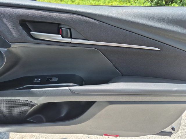 Thumbnail: 2025 Toyota Camry - 32