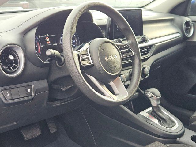 Thumbnail: 2024 Kia Forte - 14