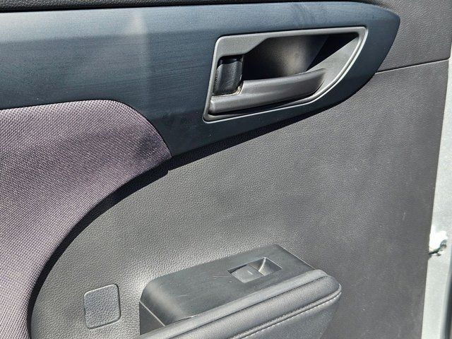 Thumbnail: 2024 Toyota Highlander - 25