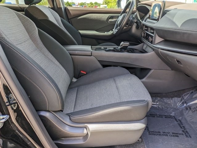 2023 Nissan Rogue SV 28