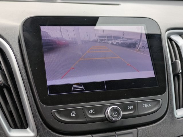 Thumbnail: 2023 Chevrolet Malibu - 9