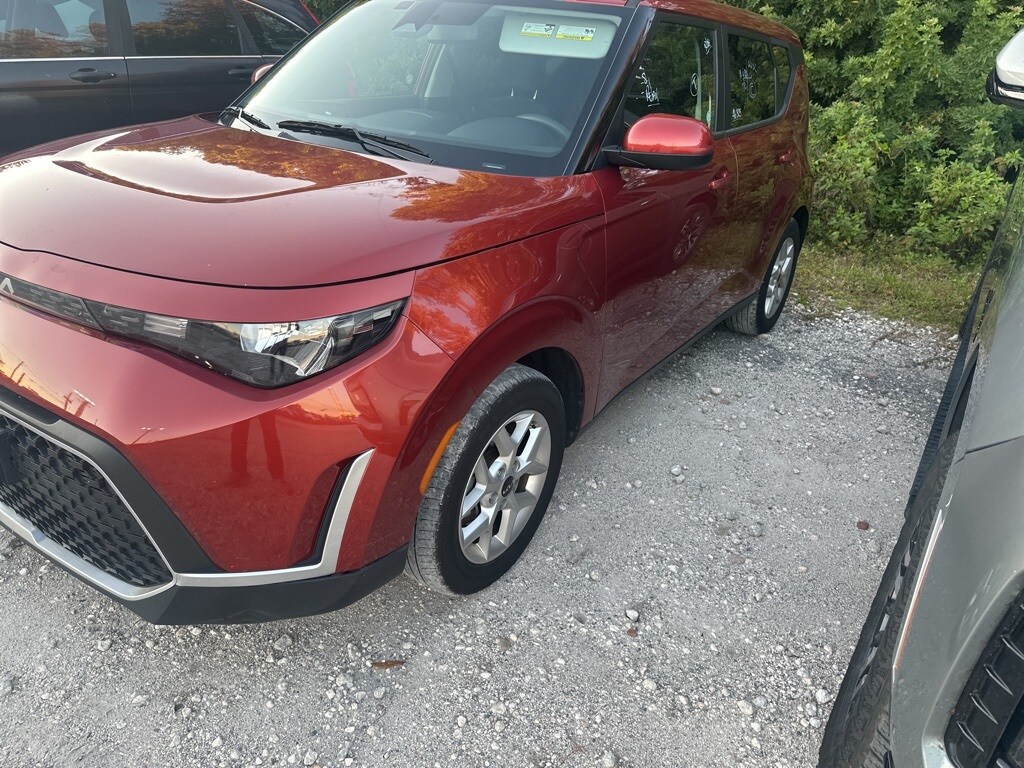 Certified 2024 Kia Soul LX Hatchback