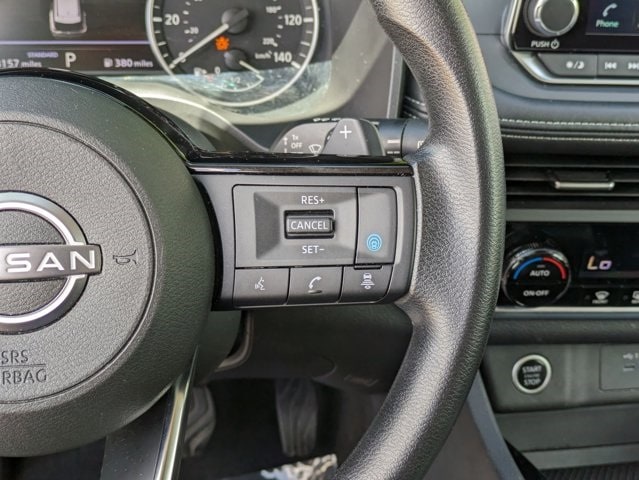 2023 Nissan Rogue SV 18