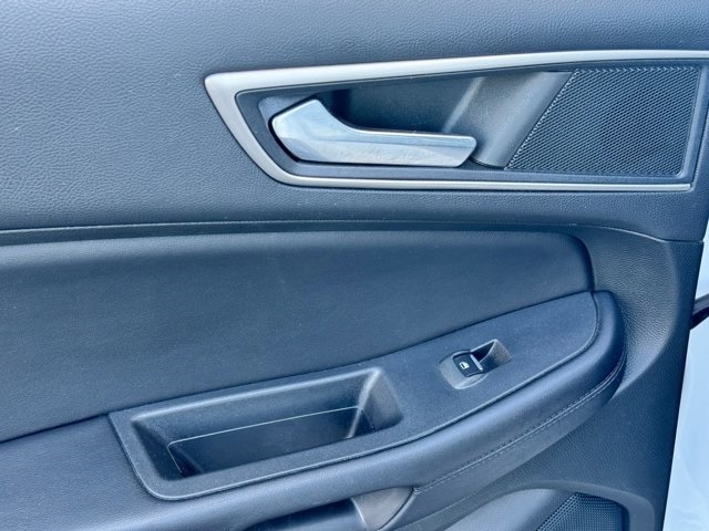 Thumbnail: 2022 Ford Edge - 26