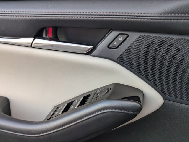 Thumbnail: 2025 Mazda Mazda3 - 13